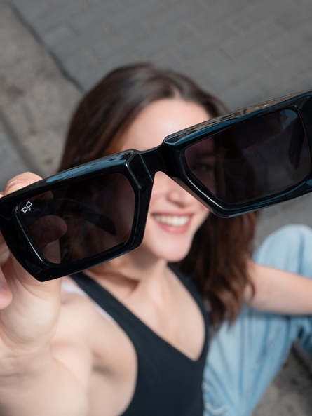 Ojo Sunglasses | 1+1